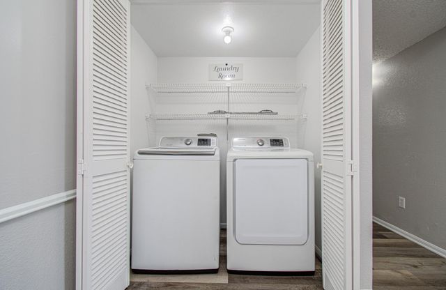 10101 S Gessner Road 405, Houston, TX 77071