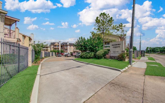 10101 S Gessner Road 405, Houston, TX 77071