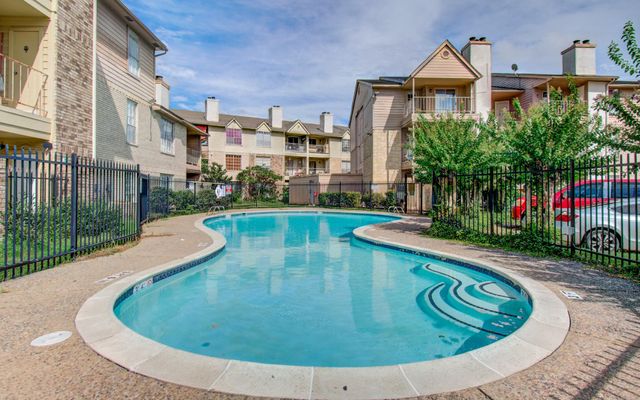 10101 S Gessner Road 405, Houston, TX 77071