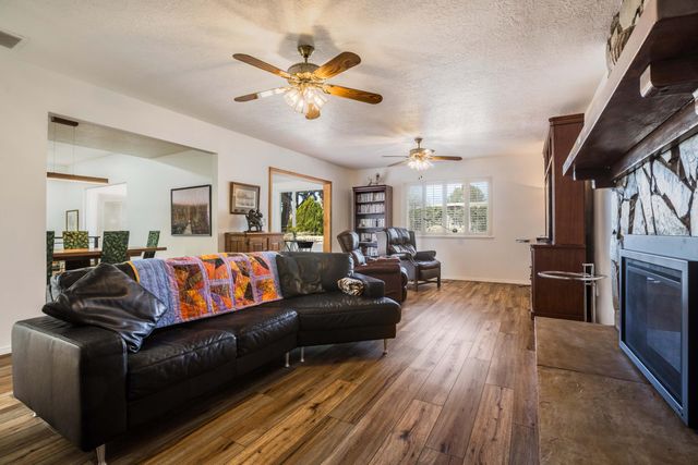 7405 Chaco Road NE, Albuquerque, NM 87109