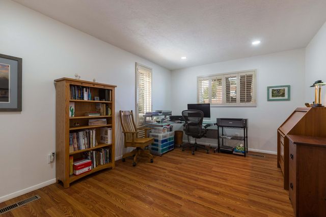 7405 Chaco Road NE, Albuquerque, NM 87109