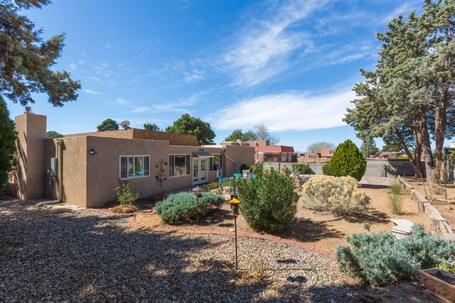 7405 Chaco Road NE, Albuquerque, NM 87109
