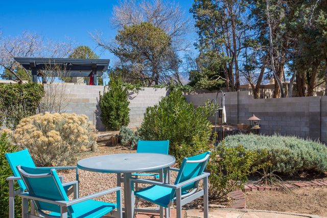 7405 Chaco Road NE, Albuquerque, NM 87109