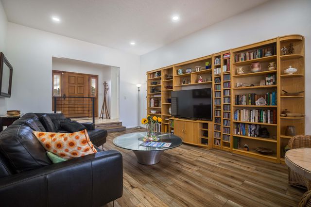 7405 Chaco Road NE, Albuquerque, NM 87109