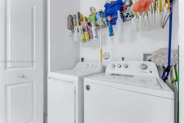 3600 Oaks Clubhouse Dr 103, Pompano Beach, FL 33069