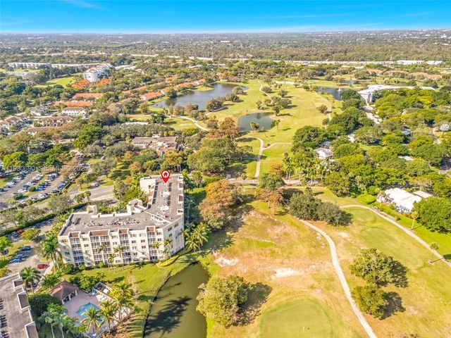 3600 Oaks Clubhouse Dr 103, Pompano Beach, FL 33069