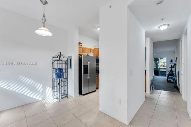 3600 Oaks Clubhouse Dr 103, Pompano Beach, FL 33069