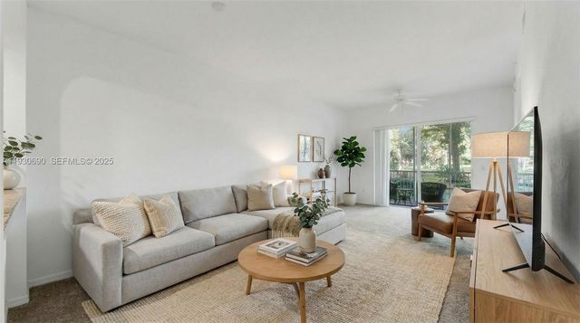 3600 Oaks Clubhouse Dr 103, Pompano Beach, FL 33069