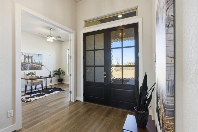 145 Twin Creekview LN, Georgetown, TX 78626