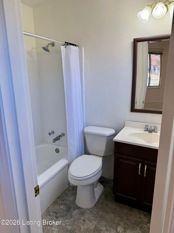 4701 Palma Rd, Louisville, KY 40272