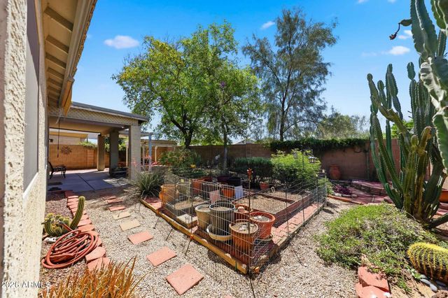 13627 W TARA Lane, Surprise, AZ 85374