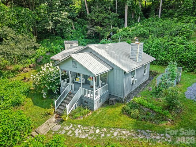 6115 Skyland Drive, Sylva, NC 28779
