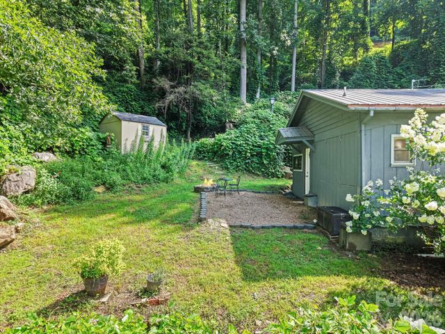 6115 Skyland Drive, Sylva, NC 28779