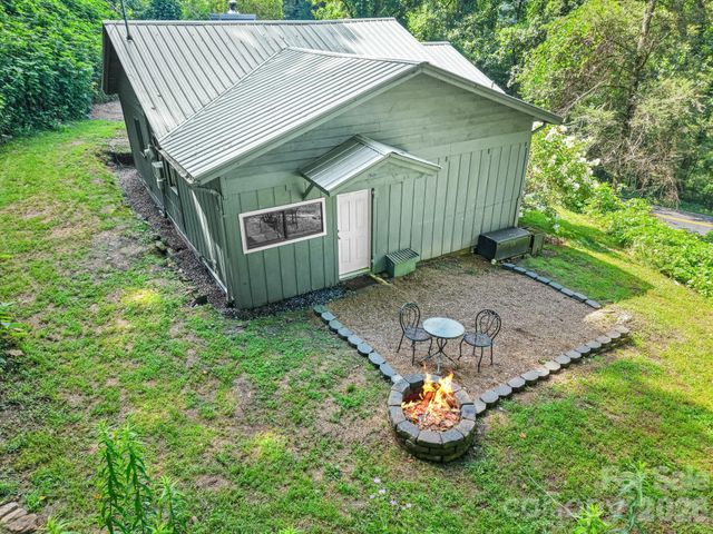 6115 Skyland Drive, Sylva, NC 28779