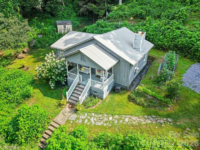 6115 Skyland Drive, Sylva, NC 28779