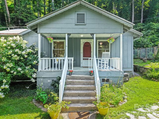 6115 Skyland Drive, Sylva, NC 28779