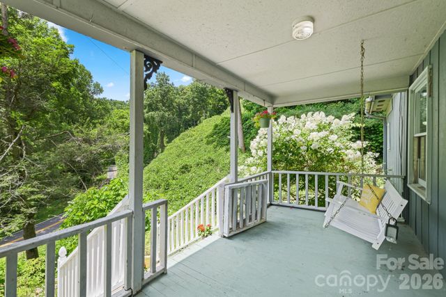 6115 Skyland Drive, Sylva, NC 28779
