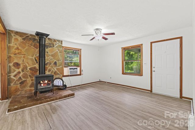 6115 Skyland Drive, Sylva, NC 28779
