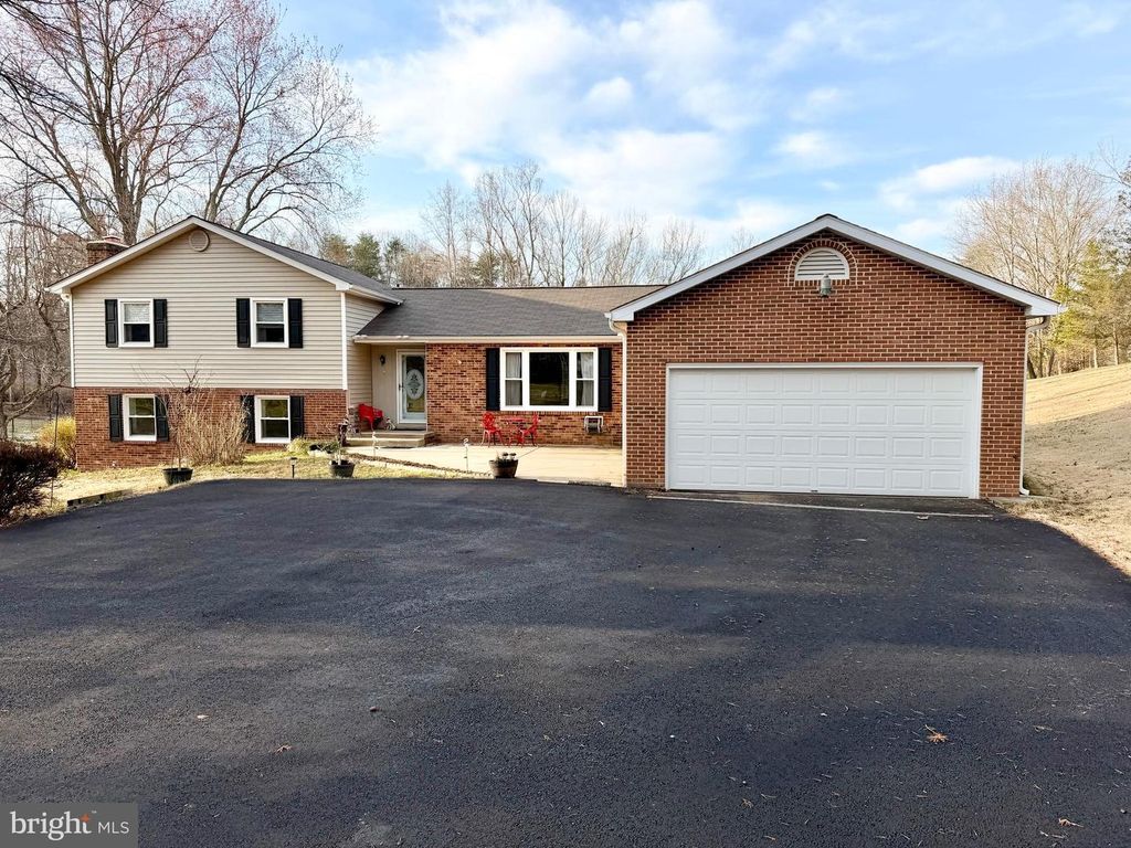 128 COURTHOUSE RD, Stafford, VA 22554