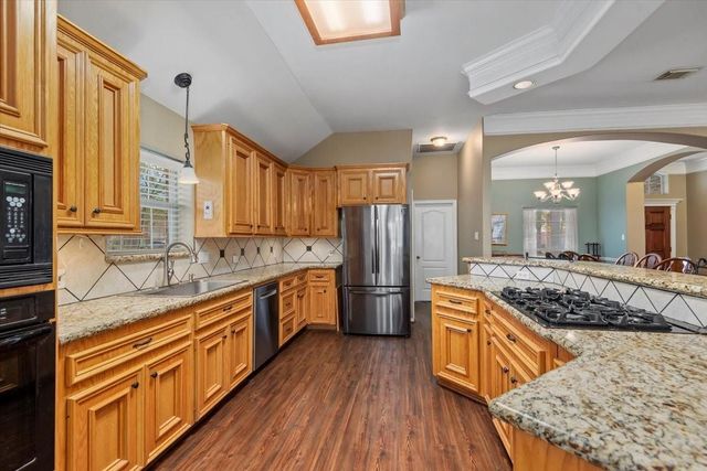 5818 Pacco Lane, Magnolia, TX 77354