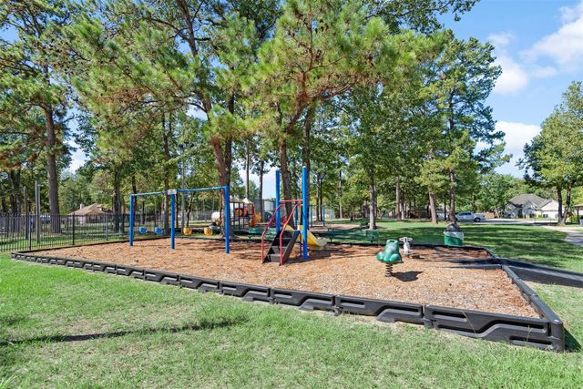 5818 Pacco Lane, Magnolia, TX 77354