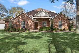 5818 Pacco Lane, Magnolia, TX 77354