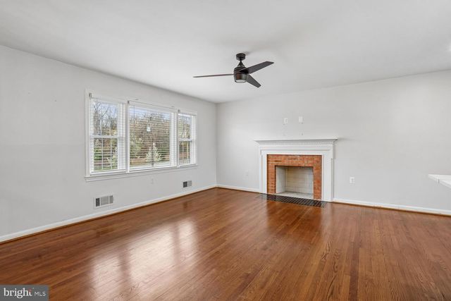 8320 TELEGRAPH RD, Lorton, VA 22079