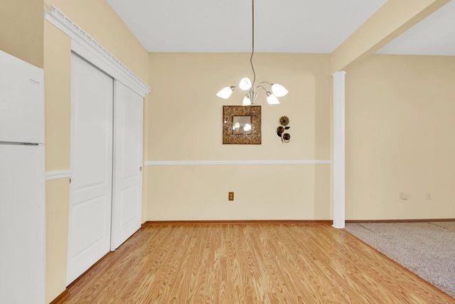 210 W Oak Leaf DRIVE #2, Oak Creek, WI 53154