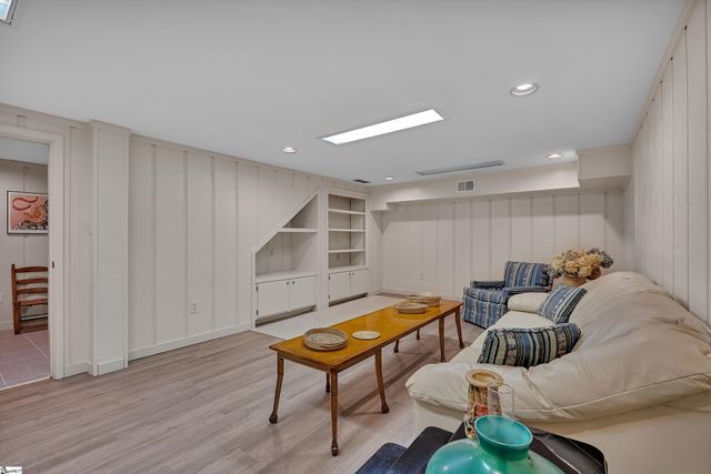 112 Rosewood Lane, Spartanburg, SC 29302