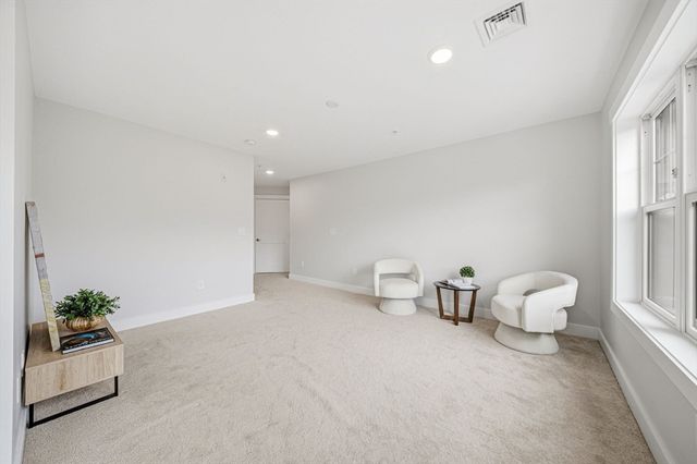 269 Main St U4001, Reading, MA 01867