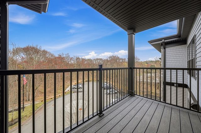 269 Main St U4001, Reading, MA 01867