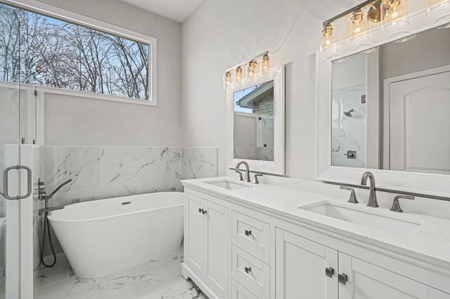 5128 Brittany Dr, Old Hickory, TN 37138