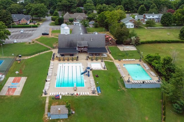 5128 Brittany Dr, Old Hickory, TN 37138