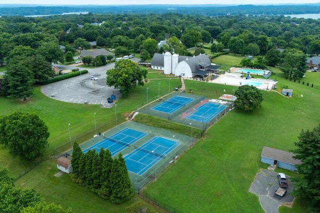 5128 Brittany Dr, Old Hickory, TN 37138