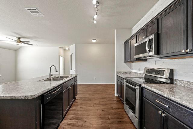 231 Clydesdale Street, Waxahachie, TX 75165