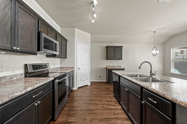 231 Clydesdale Street, Waxahachie, TX 75165