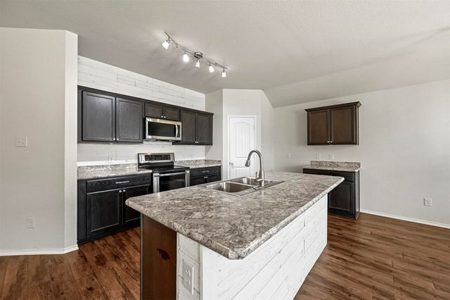 231 Clydesdale Street, Waxahachie, TX 75165