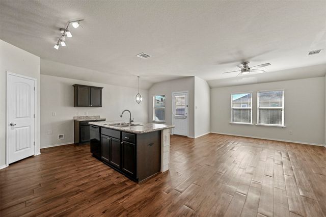 231 Clydesdale Street, Waxahachie, TX 75165