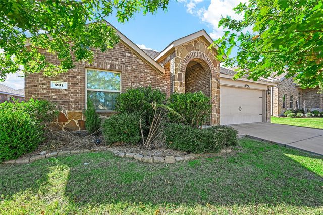 231 Clydesdale Street, Waxahachie, TX 75165