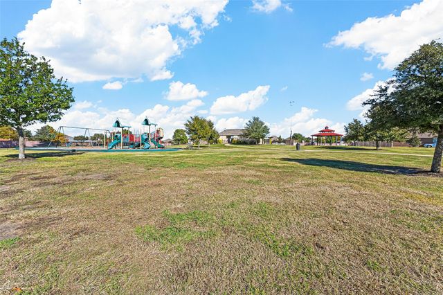 231 Clydesdale Street, Waxahachie, TX 75165
