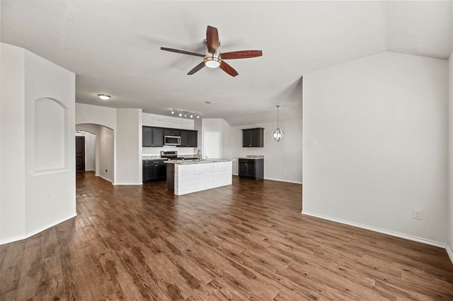 231 Clydesdale Street, Waxahachie, TX 75165