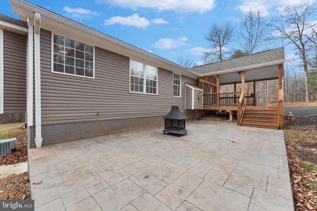 1522 MEANDER RUN RD, Locust Dale, VA 22948