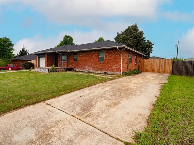 11005 NE 11th Street, Choctaw, OK 73020