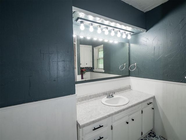 11005 NE 11th Street, Choctaw, OK 73020