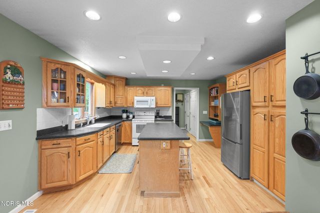 337 Osage Court, Perrysburg, OH 43551