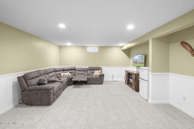 337 Osage Court, Perrysburg, OH 43551