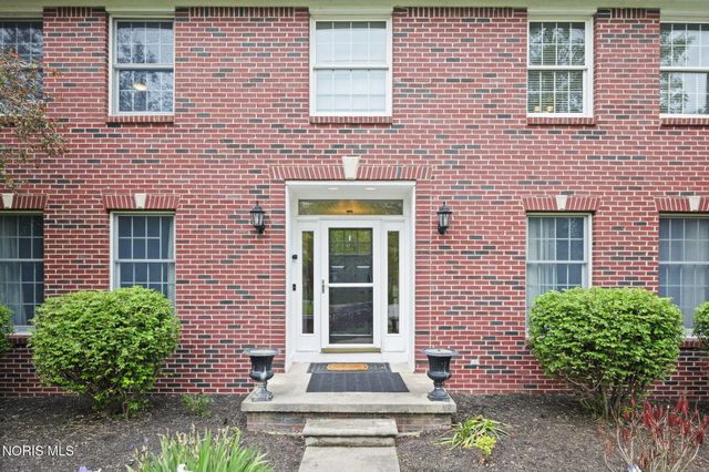 337 Osage Court, Perrysburg, OH 43551