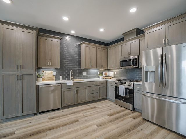 111 Aptos Village Way 3, Aptos, CA 95003