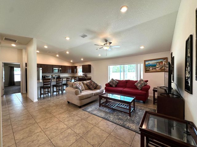 15211 SW 65th Ter Road, Ocala, FL 34473