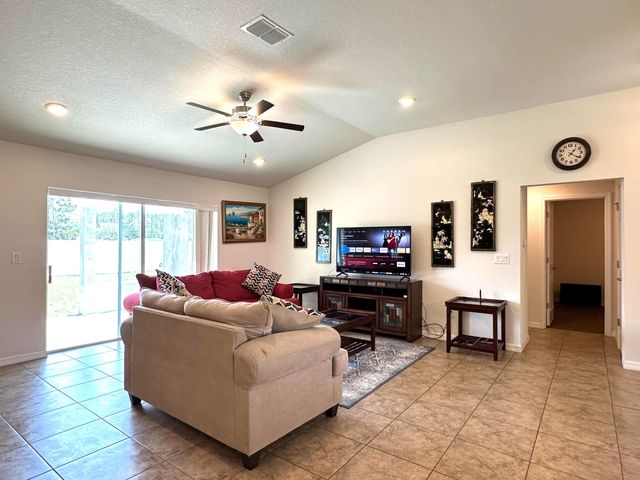 15211 SW 65th Ter Road, Ocala, FL 34473